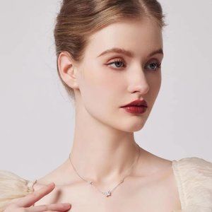 Full silver super flash butterfly necklace